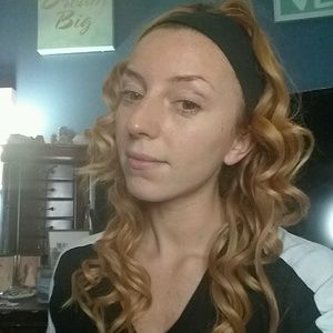 Meet your Posher, Carissa